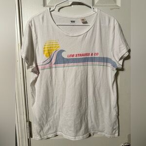 Levi's White Graphic Tee with Multicolor Design